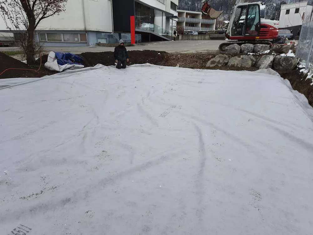 Aushubarbeiten, Aufschüttung, Erdbegungen im Leiblachtal, Schmid Erdbau